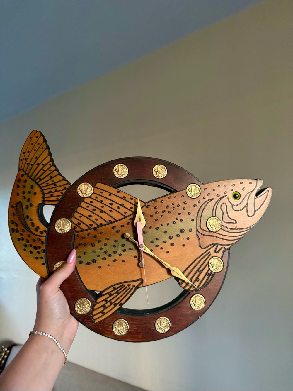 Vintage TRIG-O-LOCK Shotgun Shells Bass Fish Clock w/Shotgun Hands Works Hunting